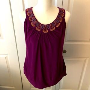 🔥 The Limited sleeveless blouse 🔥